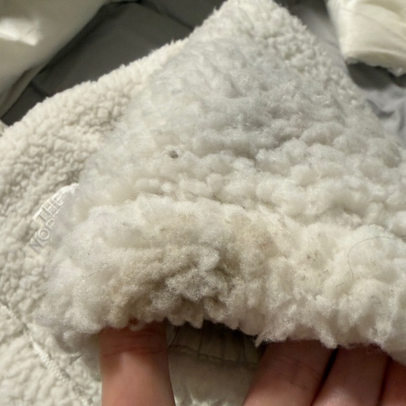 The North Face Sherpa Bomber Puffer Jacket - Picture 9 of 9